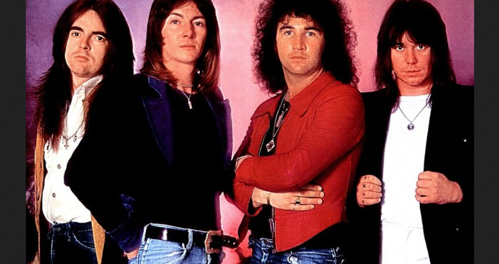 Знаменитый хит «Живя по соседству с Элис» группы "Смоки"