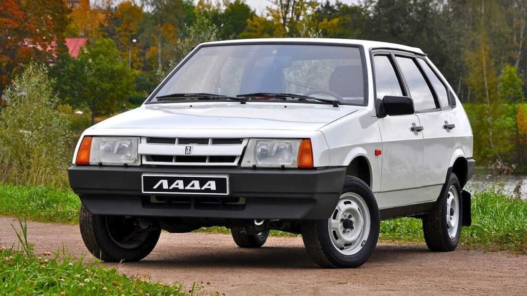    В России на продажу выставлен редкий ВАЗ-2109 с пробегом 20 тыс. км (источник изображения) News Express Team