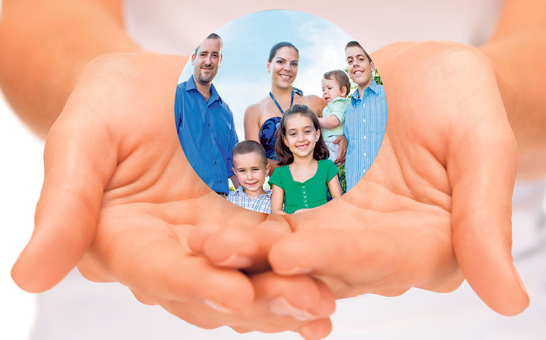 Род оберегает: сила наших корней защита семьи и предков в современном мире ✨🌿