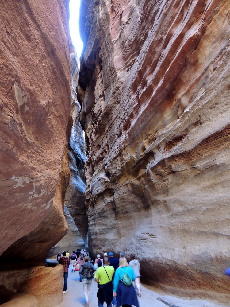Единственный караванный путь ,ведущий в Петру через проход Сик.