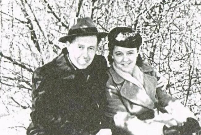 "Совесть народа" без совести. Как Александр Солженицын ломал жизни женщин?