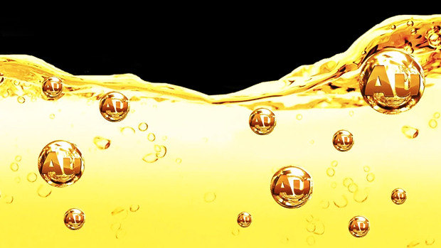 Поперечный срез средневековой фольги цвишгольд (Zwischgold) под птихографическим томографом. Золотой слой толщиной 30 нанометров (выделен ярким) лежит на серебряной подложке. Для сравнения: современное сусальное золото, произведенное по "ручной" технологии, имеет толщину около 140 нанометров. Средневековый мастер умудрялся раскатывать металл тоньше лабораторного образца ударом молота.