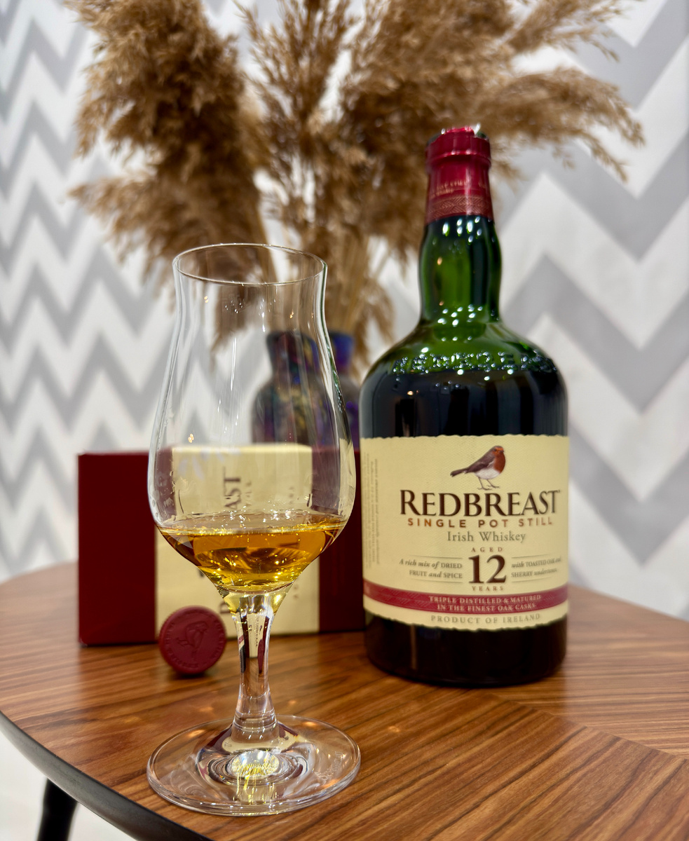 Цвет насыщенный и приятный.