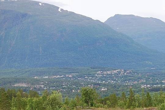    Морпехи США испытали HIMARS в суровых условиях Арктики на учениях в Норвегии (фото: Wikimedia Commons / Chmee2)