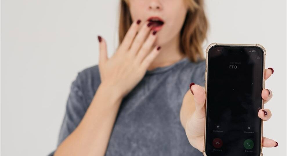 Можно просто зайти на неделю и посмотреть: как реально готовятся к ЕГЭ 👀