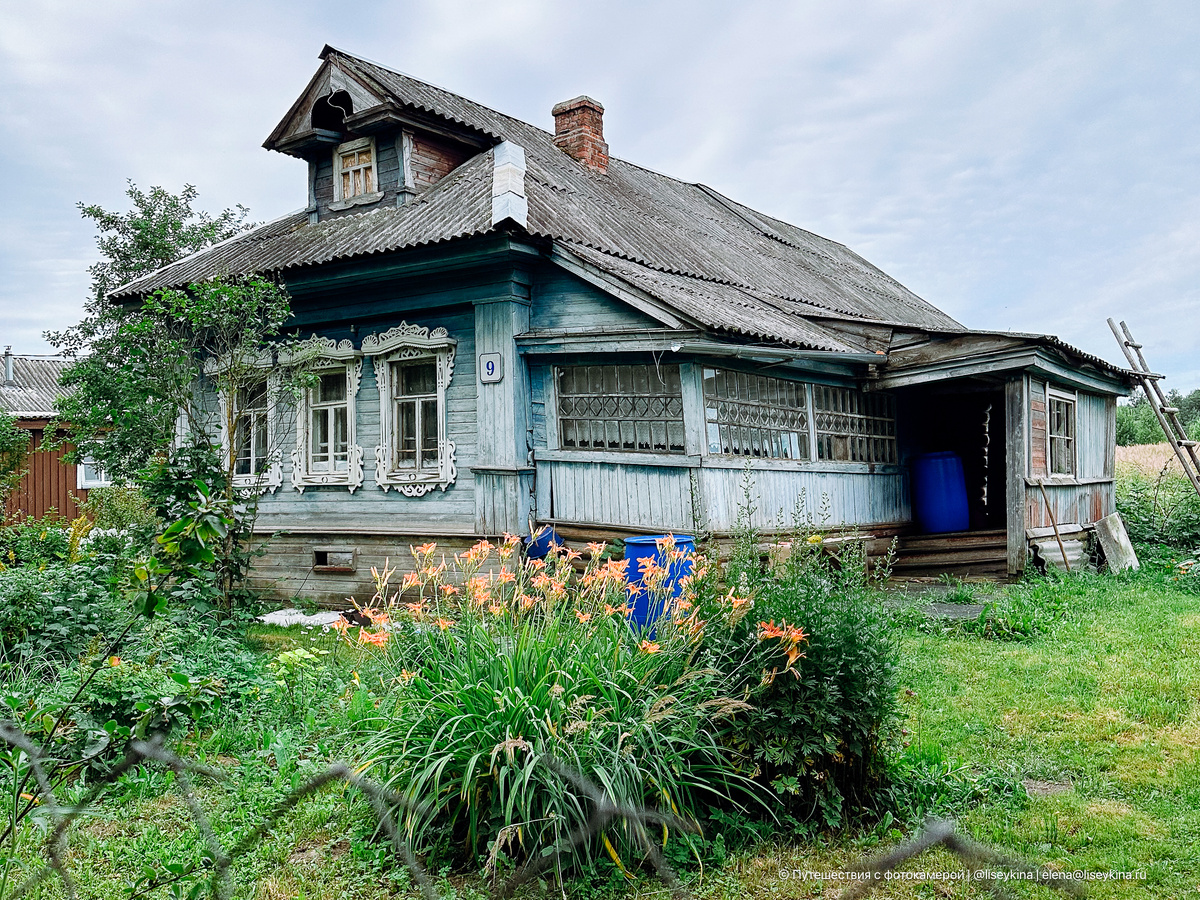 Добавила фотографий всяких окрестных деревень в пост