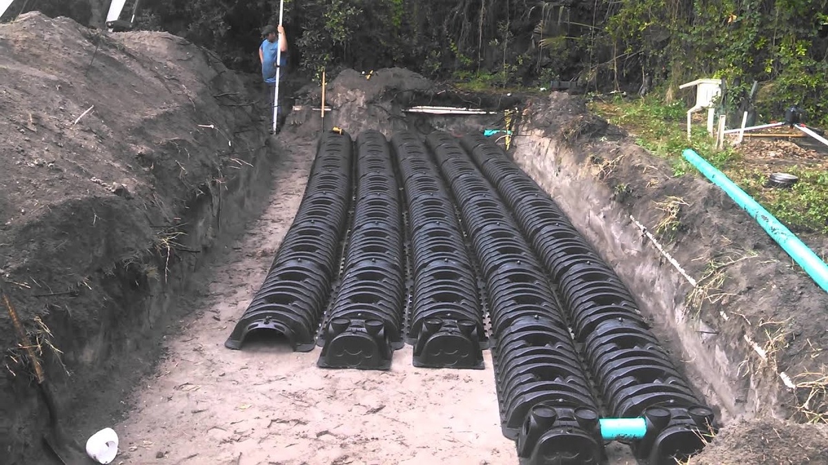 Поле из тоннелей