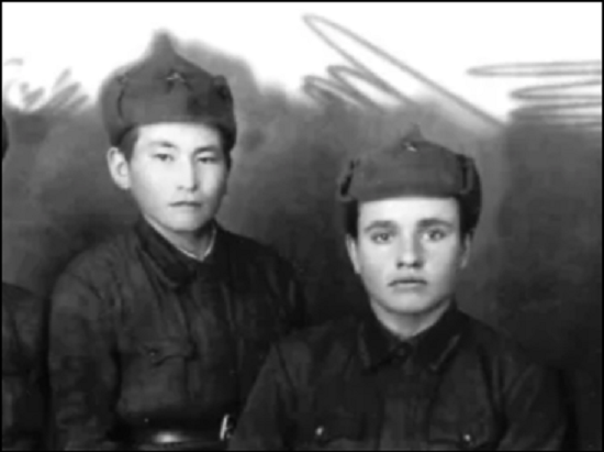 Вирц и сослуживец