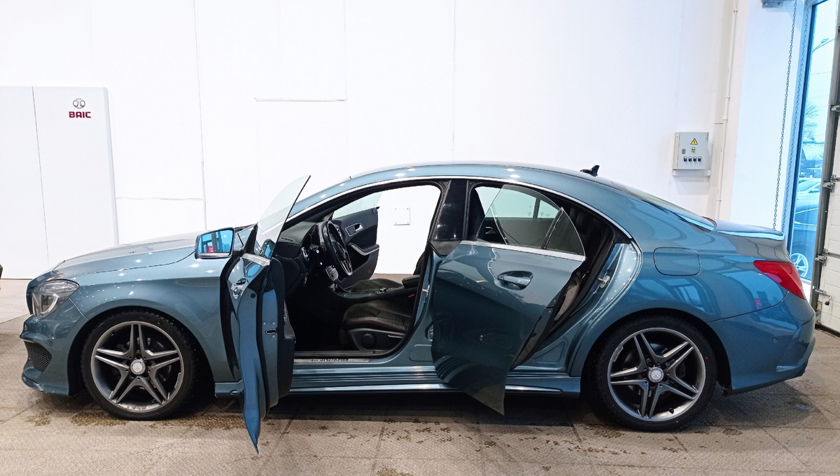 Отдельное спасибо менеджерам, когда машину зимой можно осмотреть в тёплой сервисной зоне.