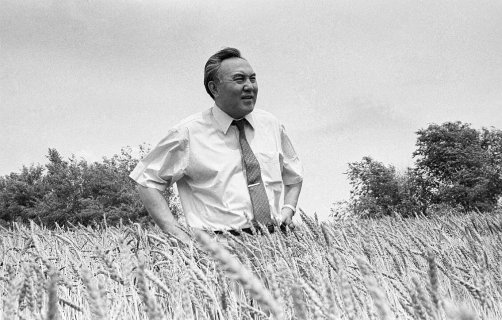   Читайте также: Казахстан в эпоху Назарбаева: путь развития страны после 1991 года.