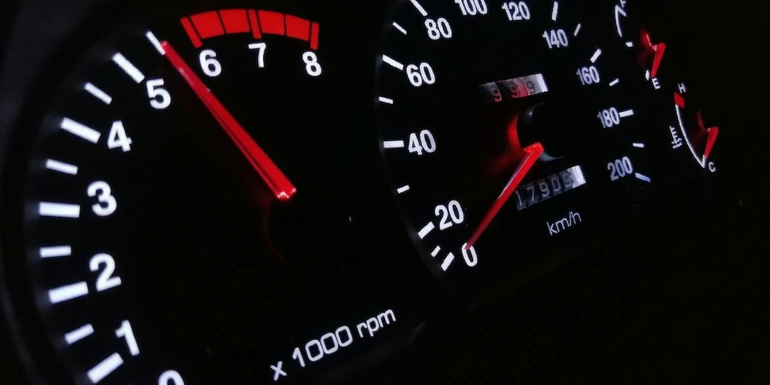 Самоочистка двигателя на высоких оборотах: как это работает и когда помогает