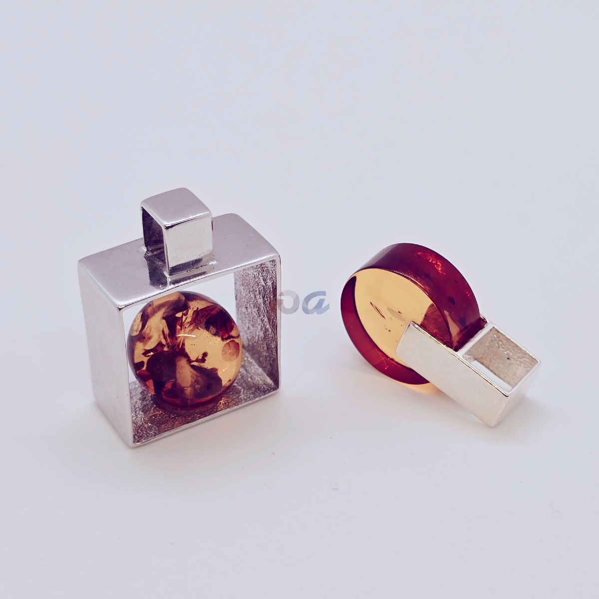 Подвески с янтарями, серебро, Калининградский янтарный комбинат, фото мое