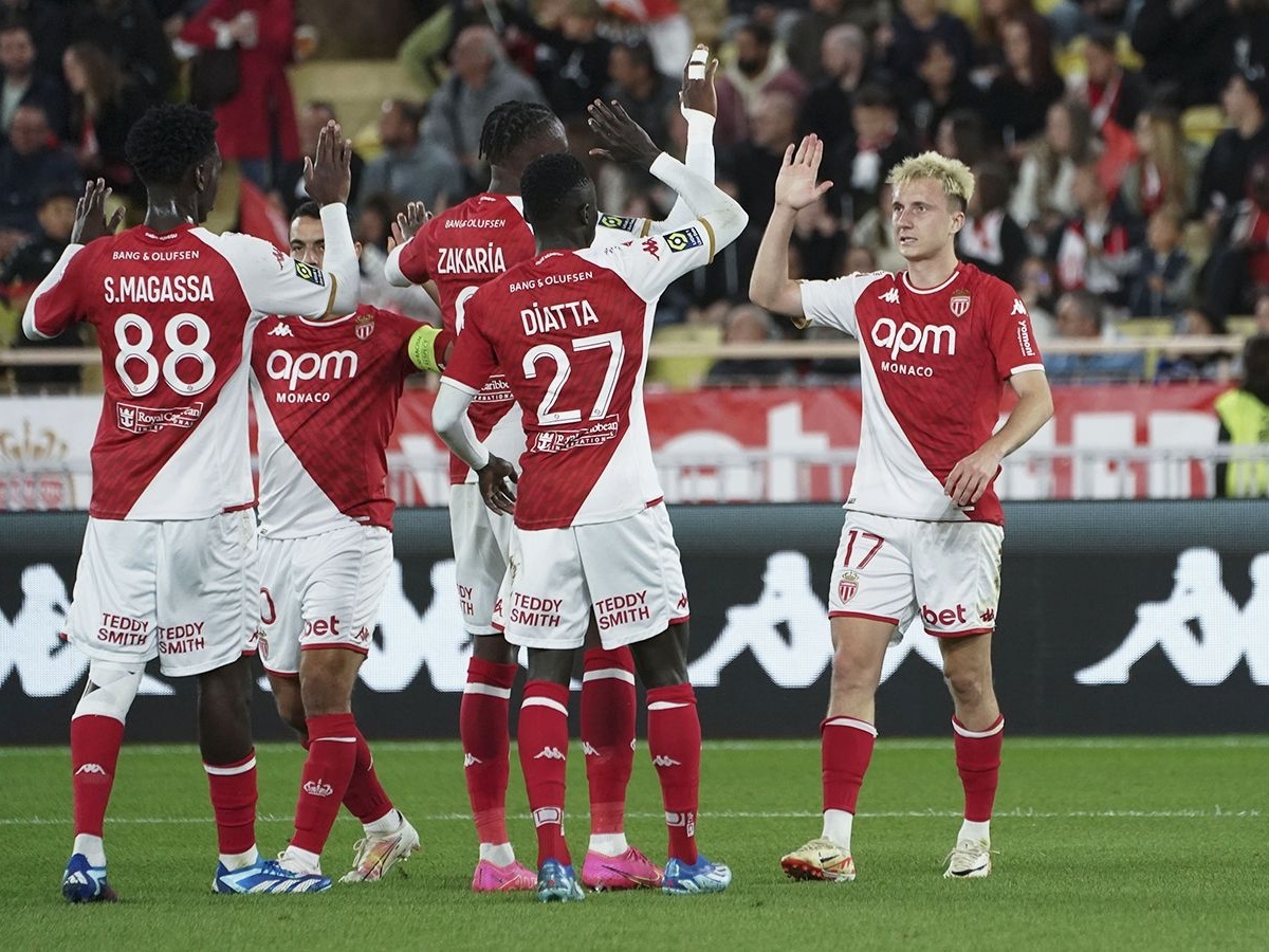 Александр Головин