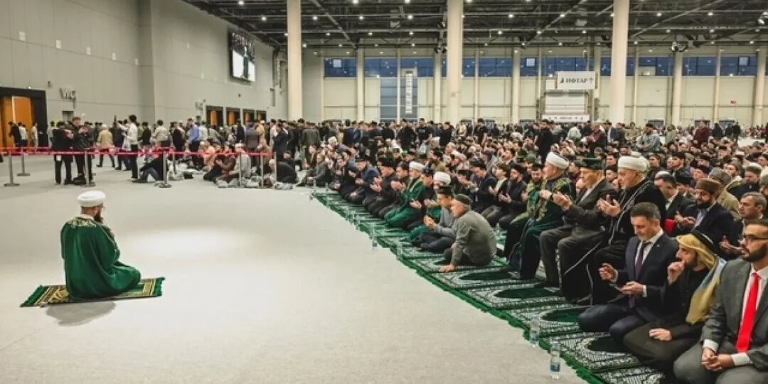 Гречка вместо плова и кола из фиников. Чем удивлял XIV республиканский ифтар