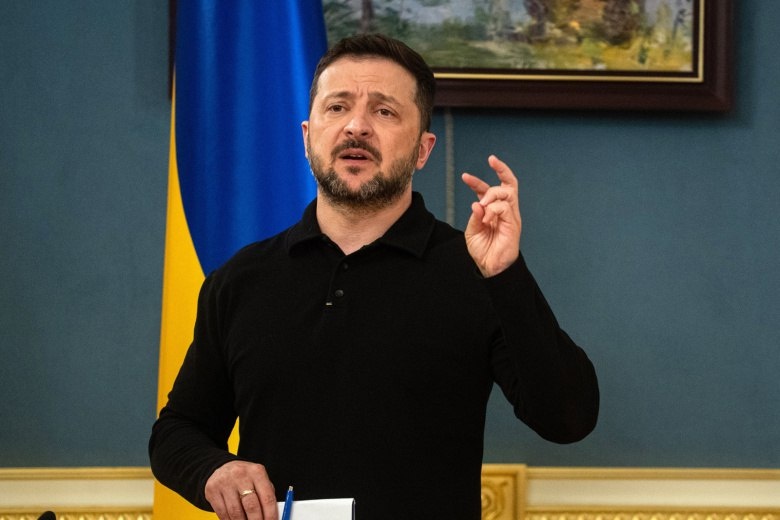 Возобновление транзита нефти через «Дружбу» приравнивается к отмене санкций в отношении России - Зеленский