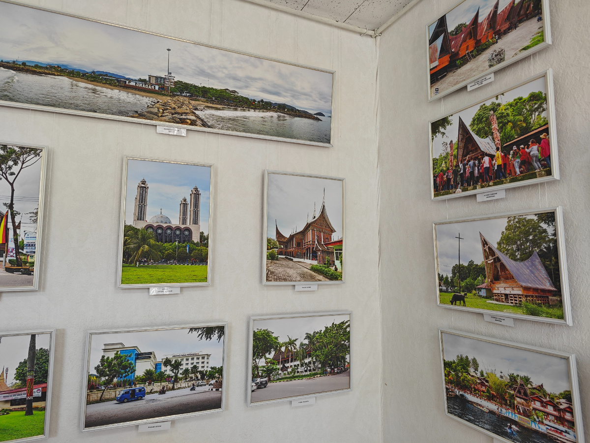 Первый зал оказался посвящен Индонезии