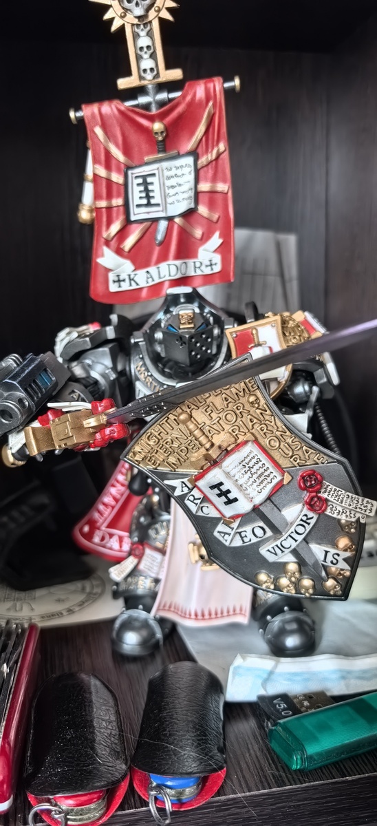 Я бы не стал с ним спорить...