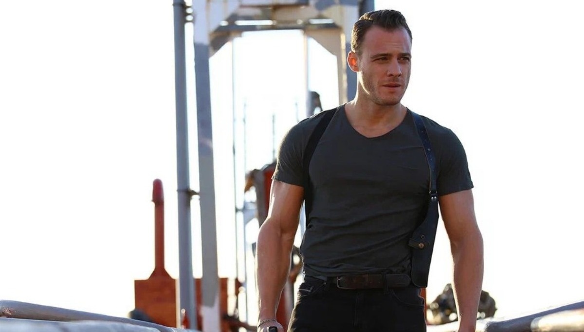 Стоп-кадр из фильма "Великолепная двойка"