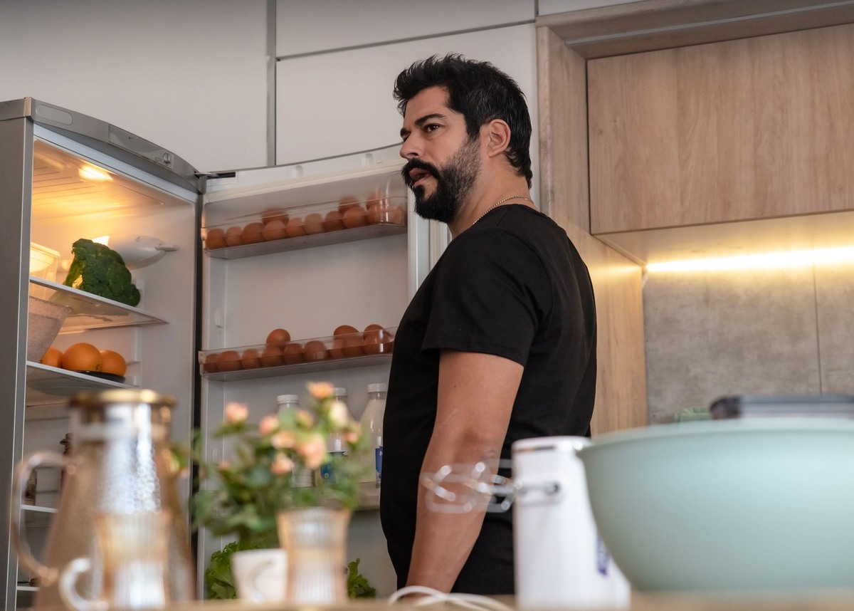 Стоп-кадр из фильма "Я к тебе надолго"