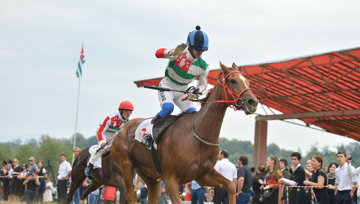 Скачки. Фото из интернета: sputnik-abkhazia.ru