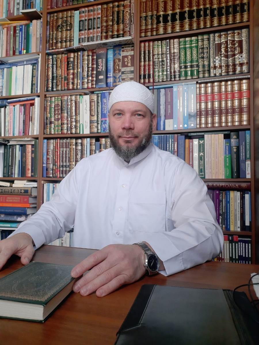    Дамир Хусаинов