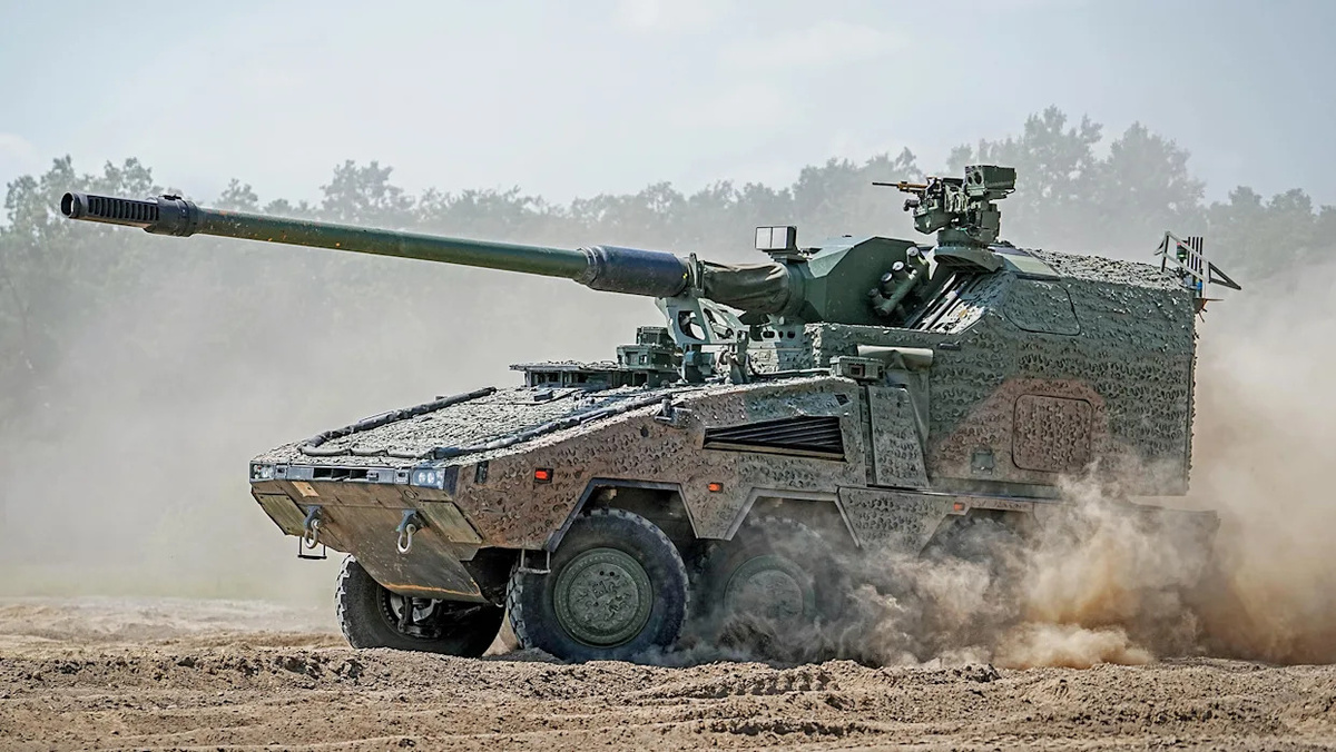«Артиллерия будущего» встаёт под ружьё: Британия начала производство 37 гаубиц RCH 155, способных стрелять на ходу. Фото: МО Великобритании