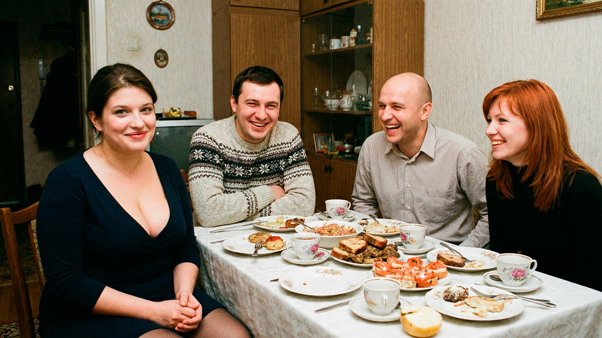 Света с мужем и друзьями 2008 год