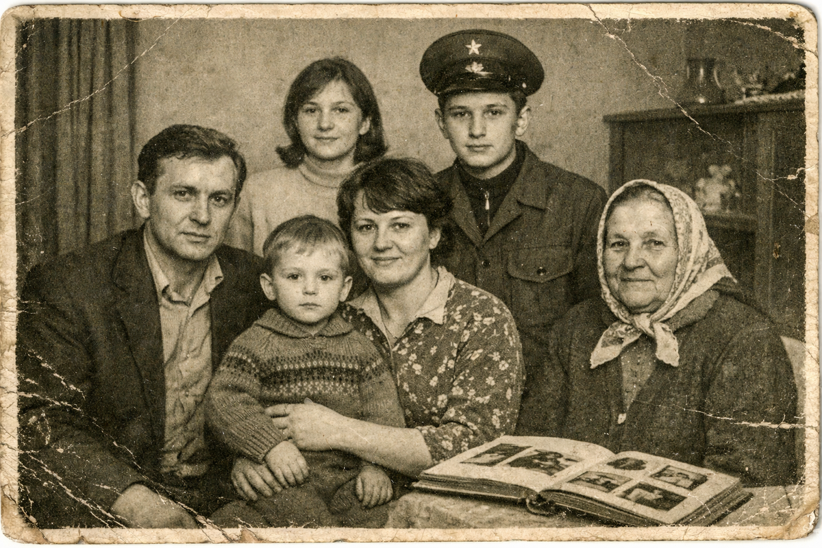 5 самых запоминающихся подарков - фильмы портреты о человеке из личных фото и видео архивов.