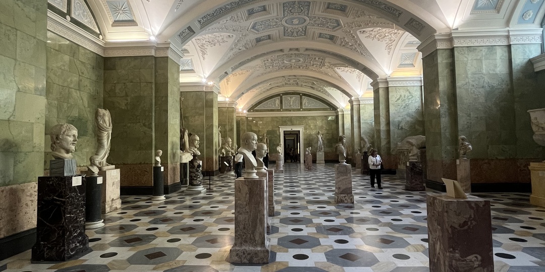 "Античный храм" в Новом Эрмитаже. Зал Юпитера.