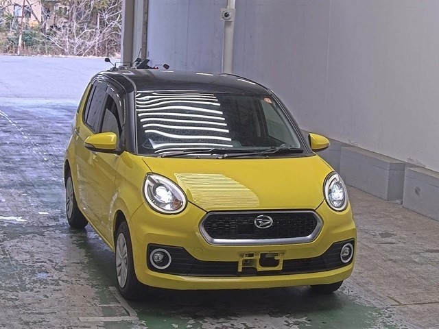 Daihatsu Boon с японского аукциона или любой другой автомобиль.