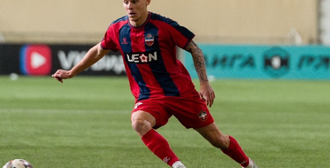 Футбольный «Енисей» не смог обыграть «Шинник» на выезде