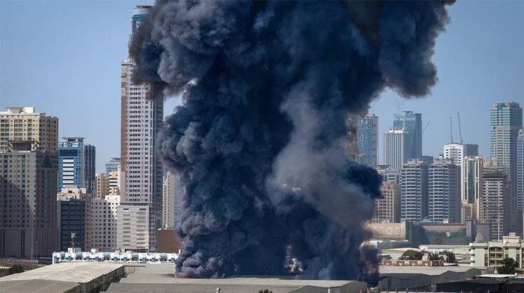    AP PHOTO/ALTAF QADRI Из-за присутствия на своей территории американских военных баз Дубай стал мишенью для иранских беспилотников и ракет