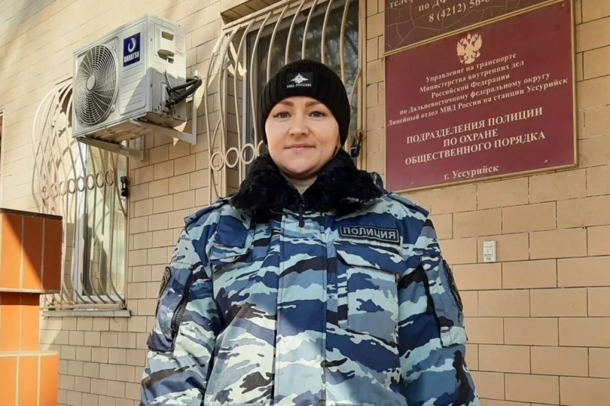    Инспектор полиции помогла женщине во время эпилептического приступа