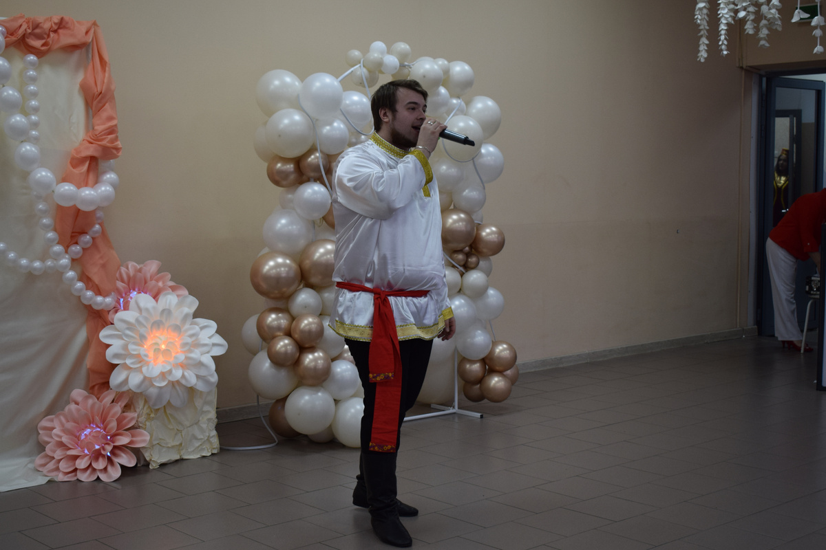 "Рассея, моя Рассея - от Волги до Енисея..."