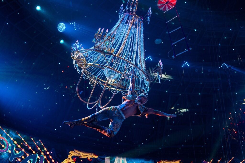    Фото предоставлены пресс-службой продюсерского центра Гии Эрадзе. Фотограф Сергей Конкин Источник фото: Театр To Go