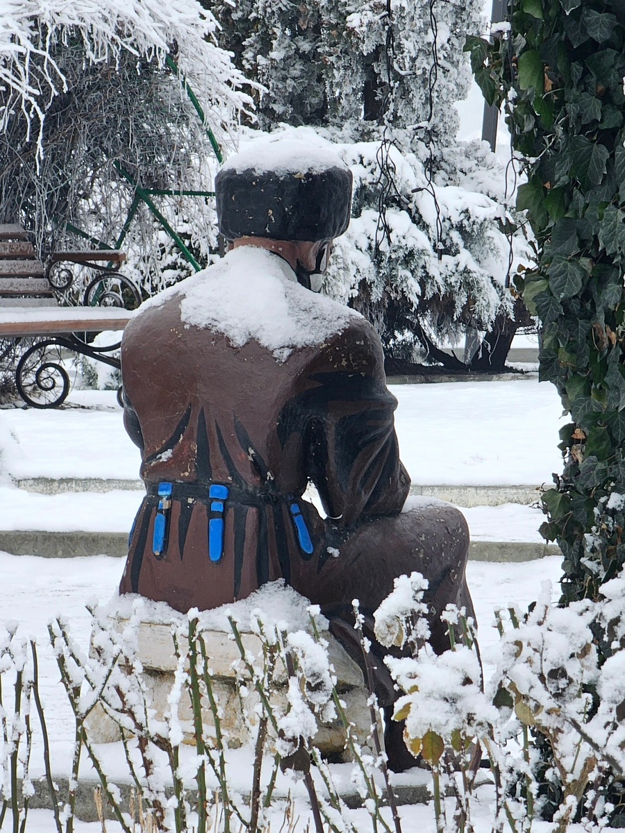 Даже дедушка загрустил