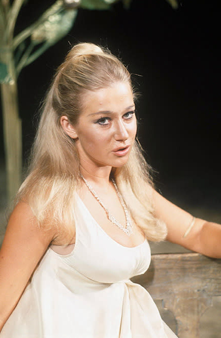 Хелен Миррен. Фото из Яндекс картинки