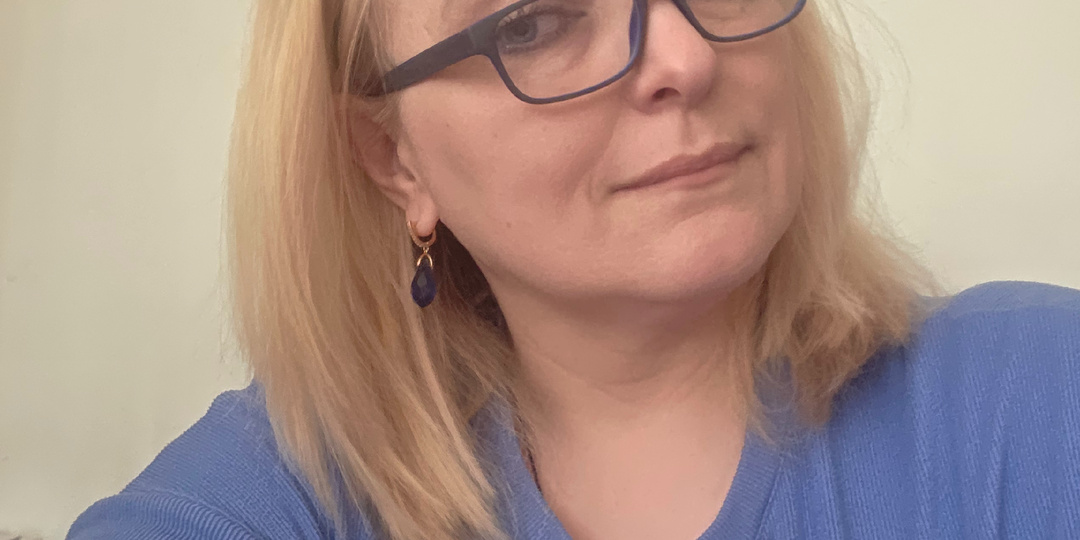 Заболел первый сустав большого пальца кисти-что можно сделать дома?