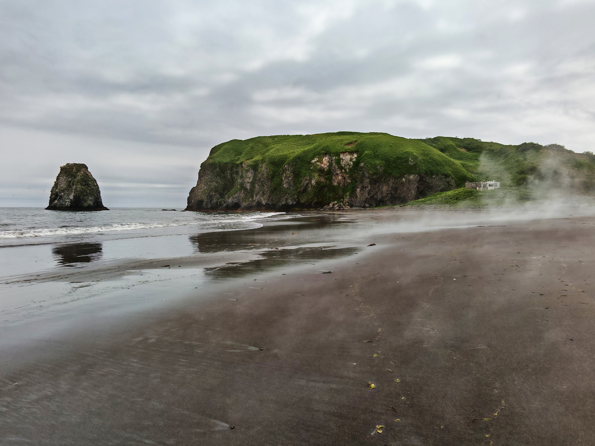 2. Горячий пляж