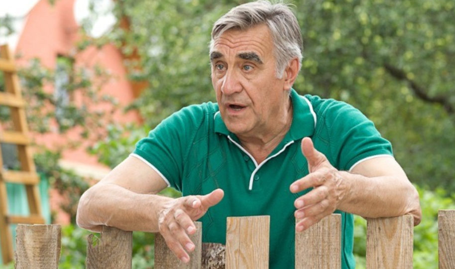 Ради дочери вычеркнул сына и внуков: почему дедушка Юра из «Сватов» пошел на крайние меры