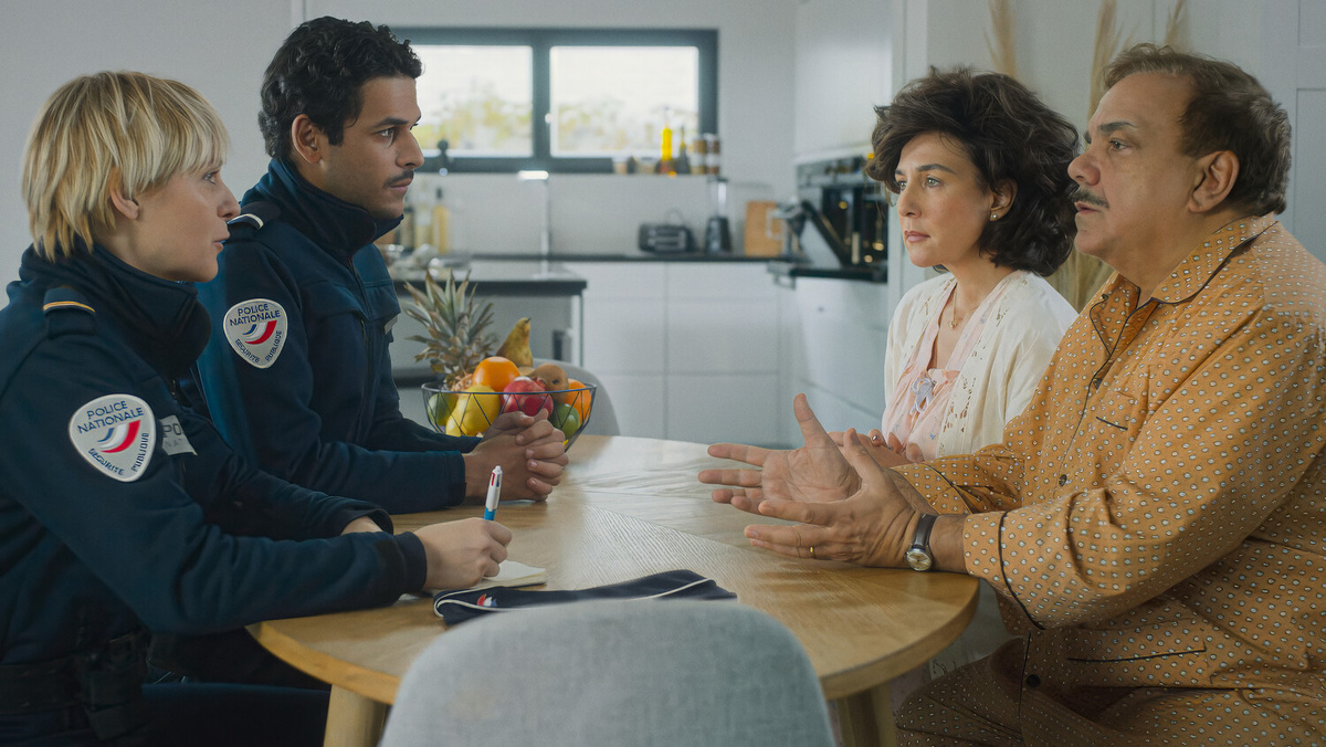 Кадр из фильма "Муж и жена против будущего".