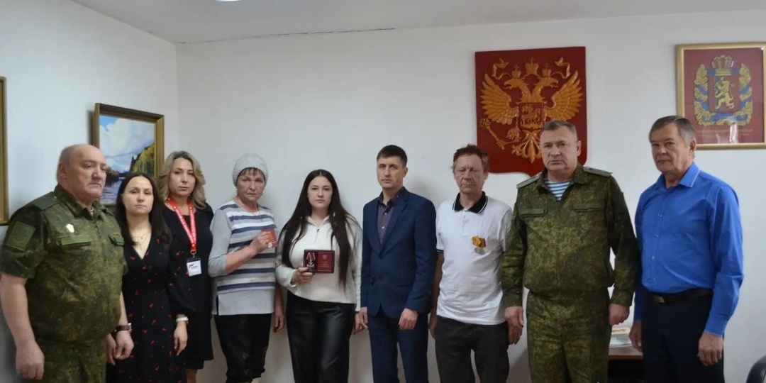 Церемония награждения жителей Партизанского района, проявивших героизм и мужество, прошла в администрации