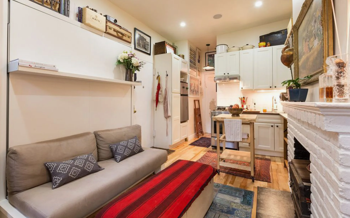 Изящные фасады, продуманные общественные зоны, стильные визуализации… Но в планах квартир — тесные спальни, объединённые санузлы, кухни-ниши.
