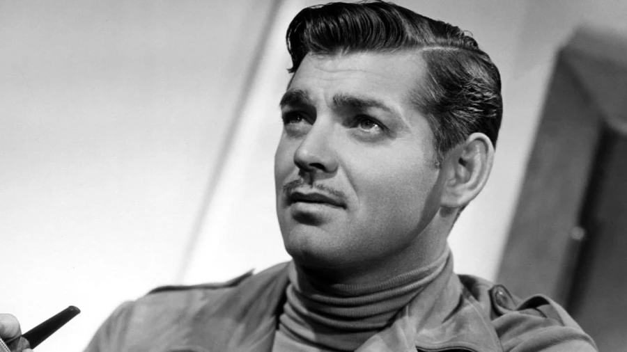 "Я родил ребенка от своей лошади": шокирующие мемуары Кларка Гейбла о тайной семье в конюшне и войне с Кэри Грантом из-за украденной вставной челюсти