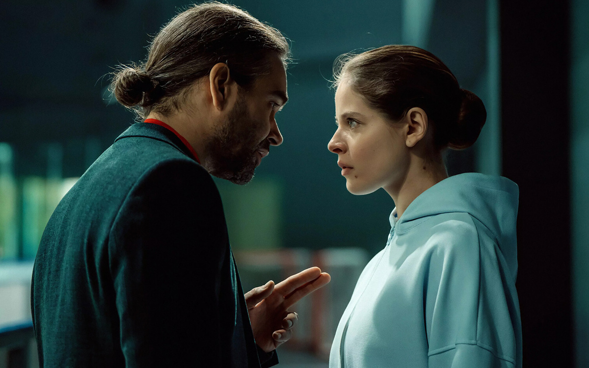 Кадр из сериала «На льду», реж. Максим Кулагин, 2026