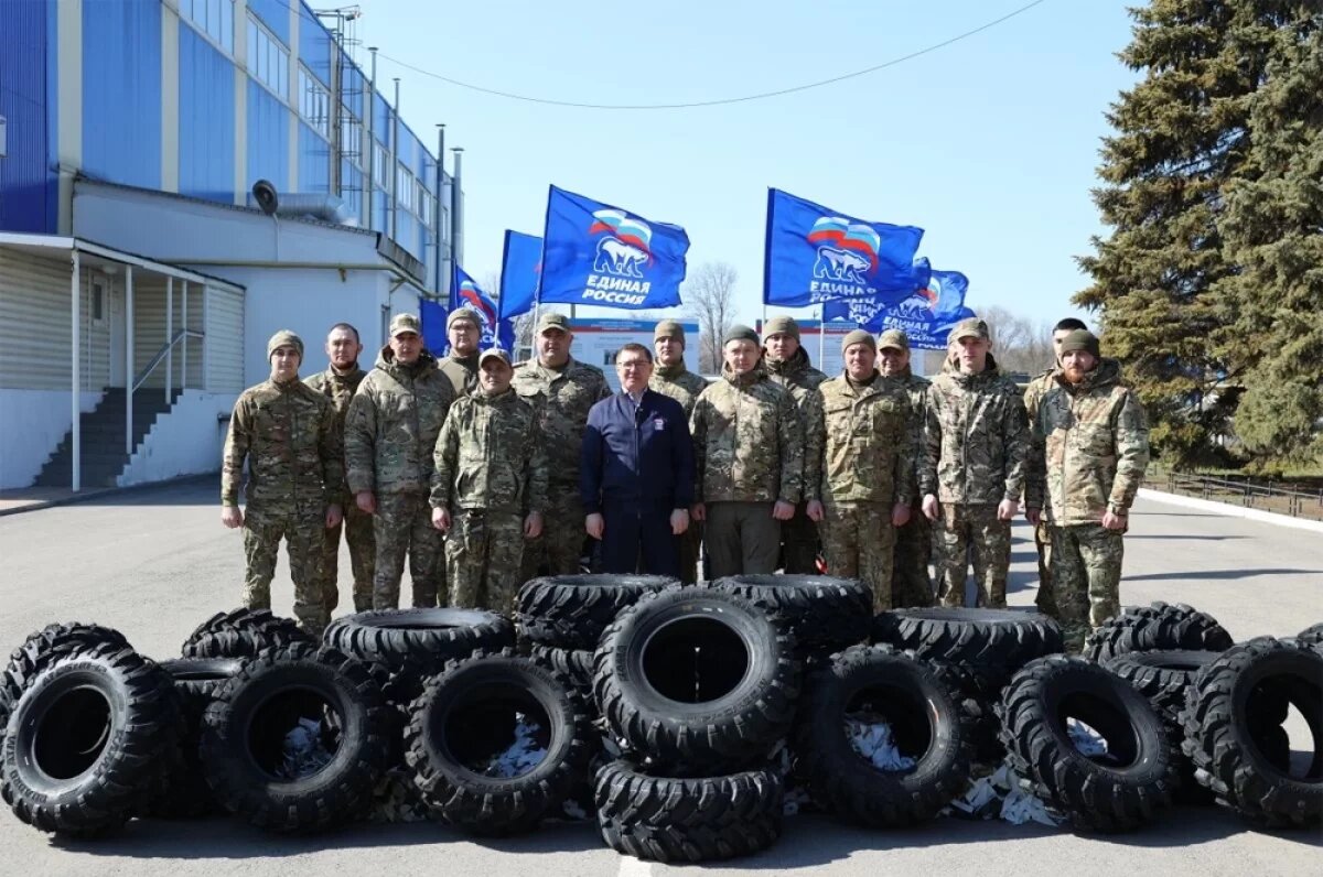    «Единая Россия» и екатеринбургский фонд «Ветераны специальной военной операции и контртеррористических операций» передали коптеры и квадроциклы бойцам группировки войск «Центр».