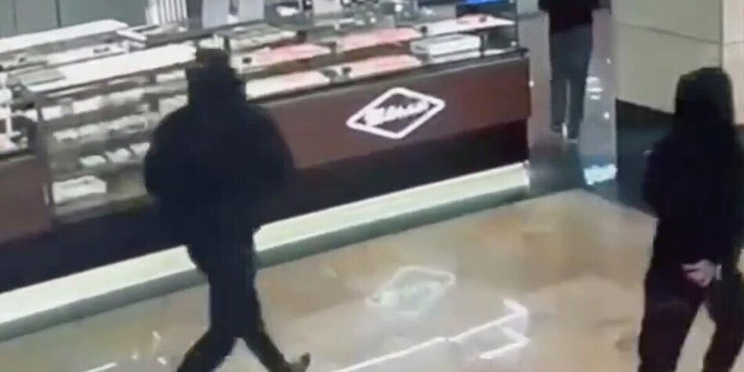 В центре Москвы преступники отобрали у мужчины почти 15 миллионов рублей