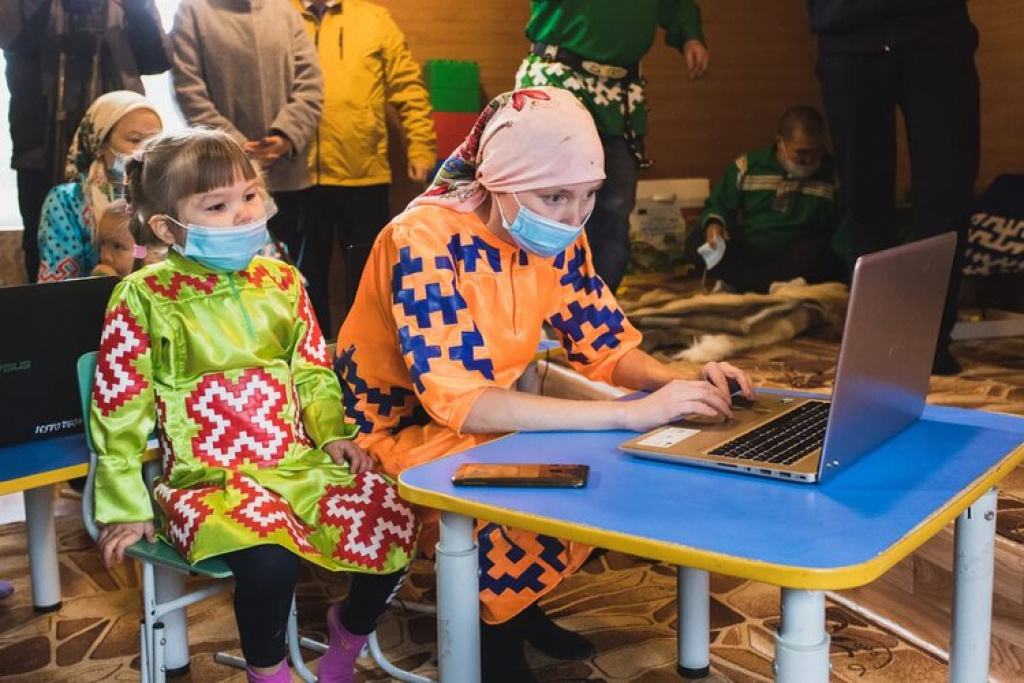    В Югре на конкурсе «Оберегаемое слово предков» выберут лучшего учителя родного языка коренных народов Севера