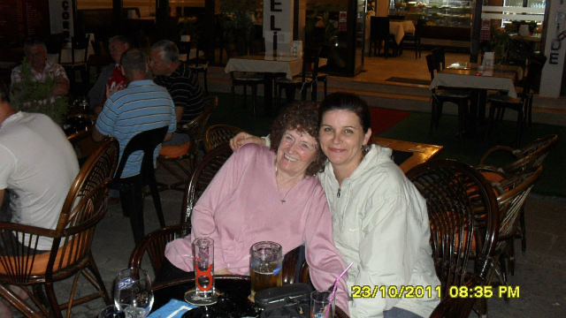 Моя шотландская недосвекровь :). Прекрасная была женщина.