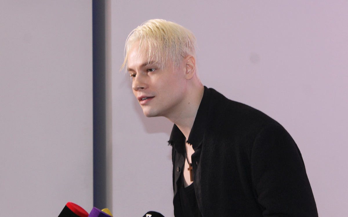 SHAMAN ответил на претензии к кожаным штанам и лизанию льда.  Фото: ФедералПресс / Герман Парло